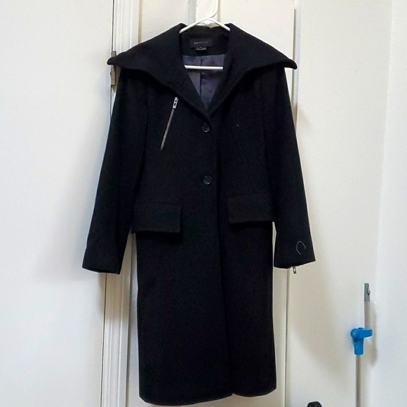 Beautiful Black Wool Coat - Picture 1 of 6